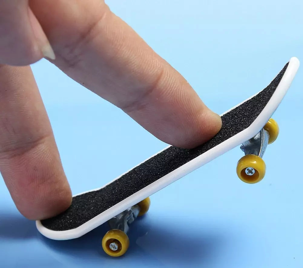 Finger skate