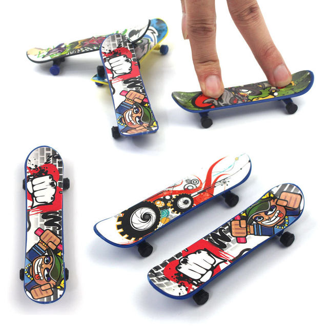 Finger skate